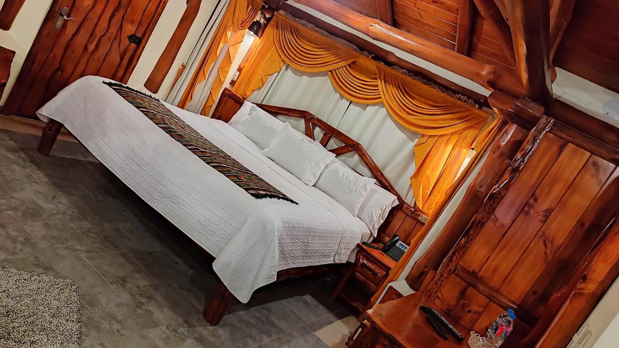 Hotel Maderanegra By Huasicama لاتاكونغا الغرفة الصورة