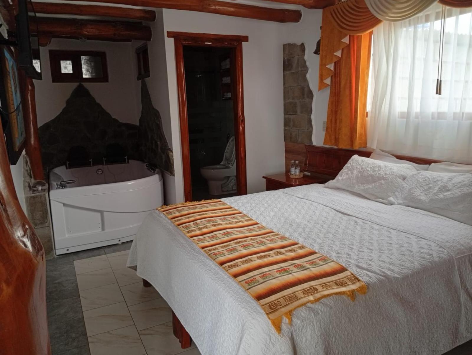 Hotel Maderanegra By Huasicama لاتاكونغا المظهر الخارجي الصورة
